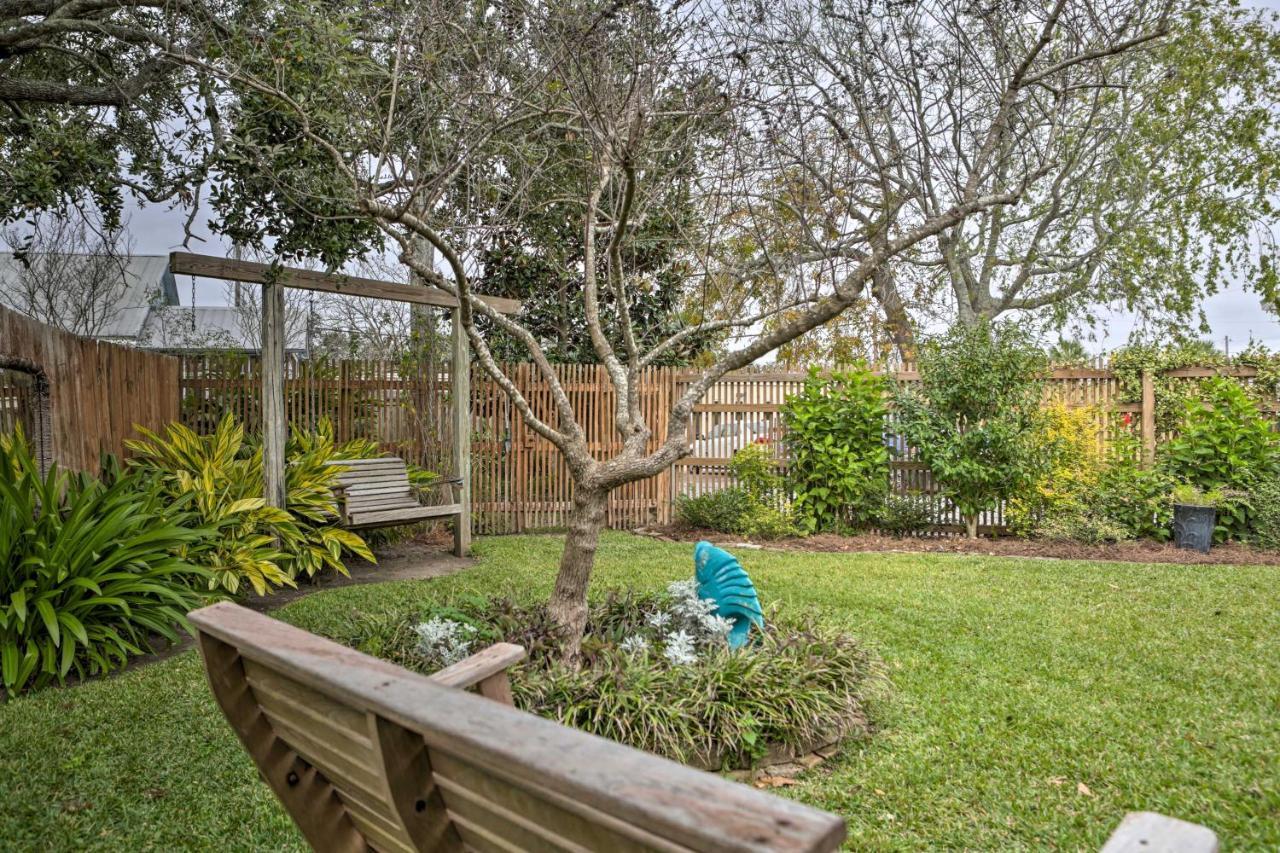 Old Town Getaway, Walk To Shopping, Dining, And Bay! Appartement Bay St. Louis Buitenkant foto