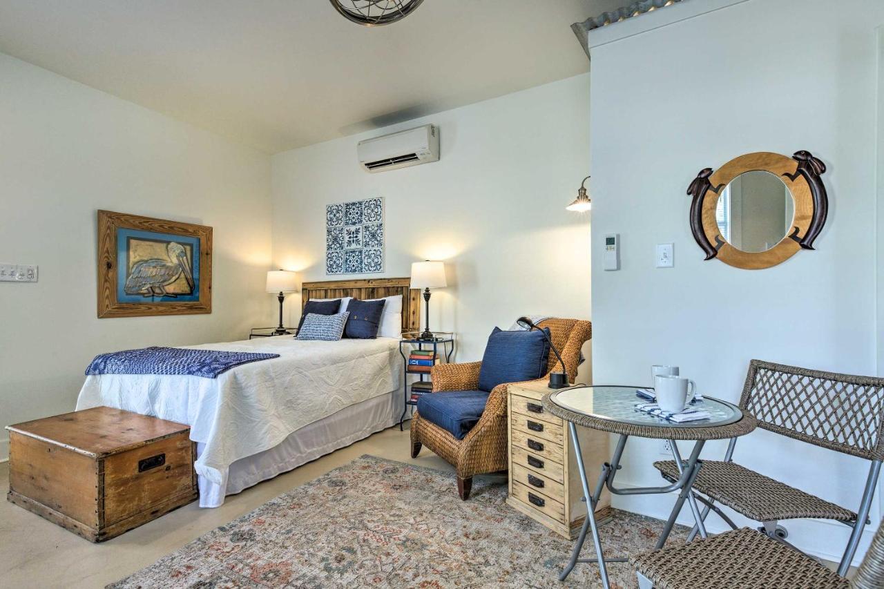 Old Town Getaway, Walk To Shopping, Dining, And Bay! Appartement Bay St. Louis Buitenkant foto